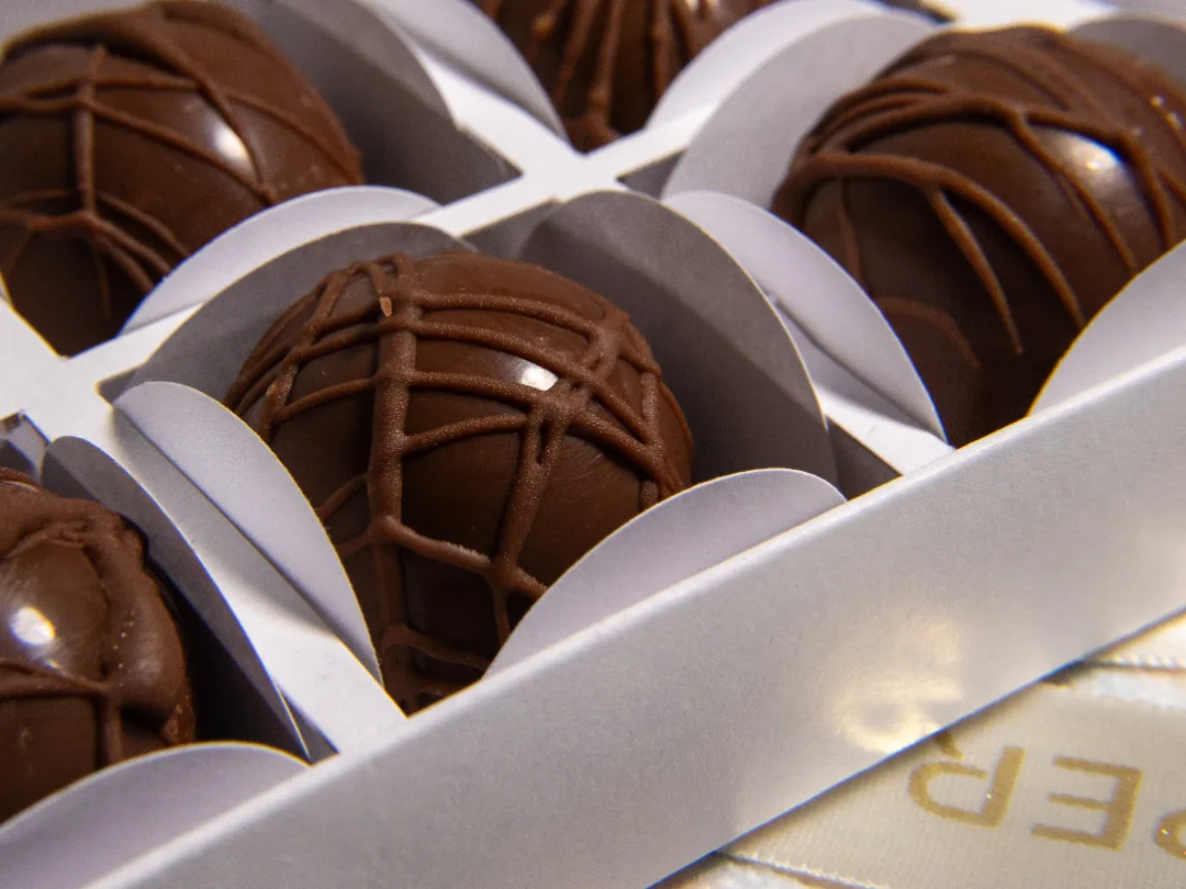 Caixa Bombom de Brigadeiro Branco | 180g — foto 2