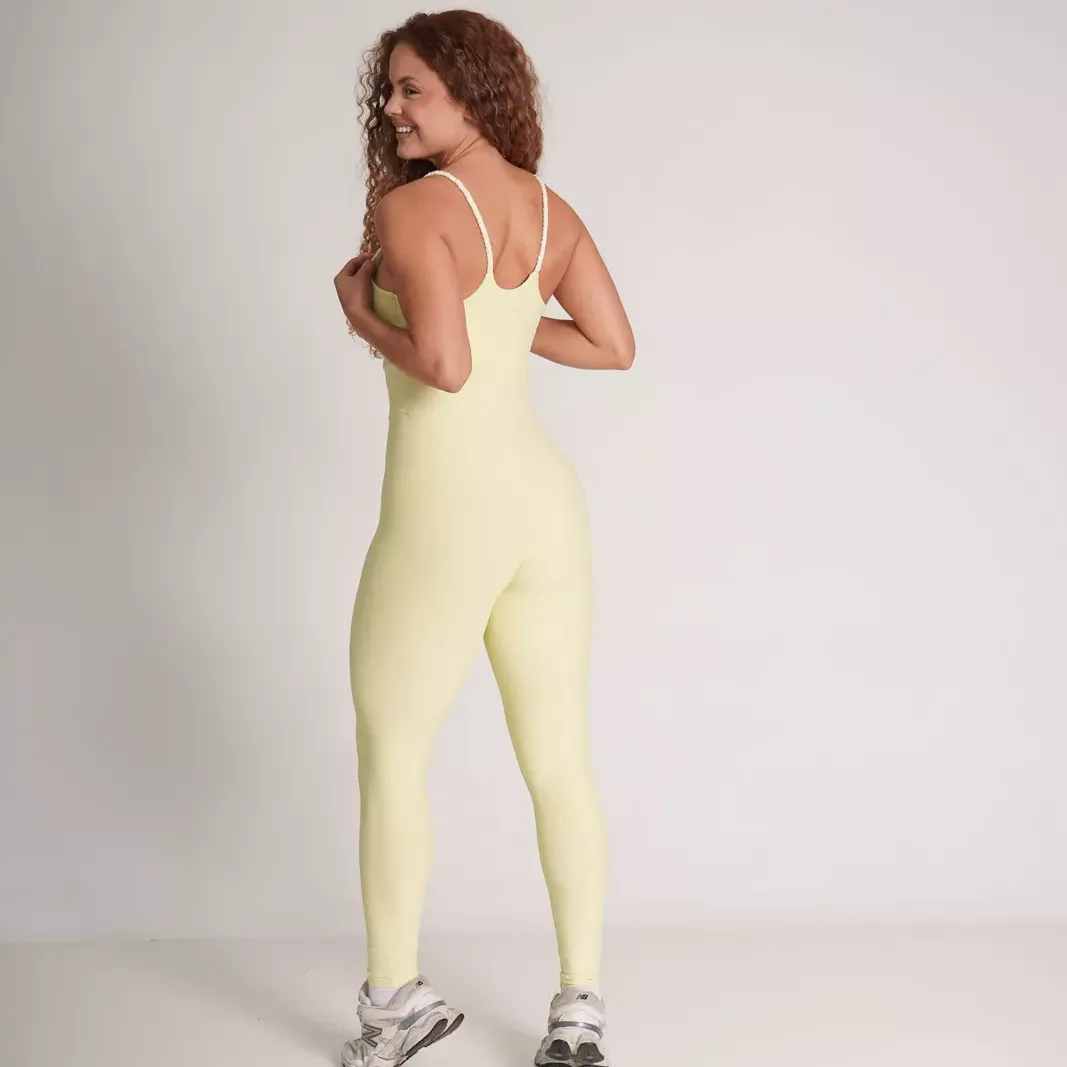 Macacão Poliamida Comfy Aline Amarelo Manteiga — foto 5