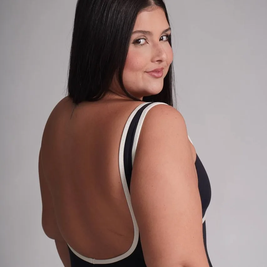 Macacão Poliamida Fit Bicolor Fiorela Preto/Off - Plus Size — foto 2