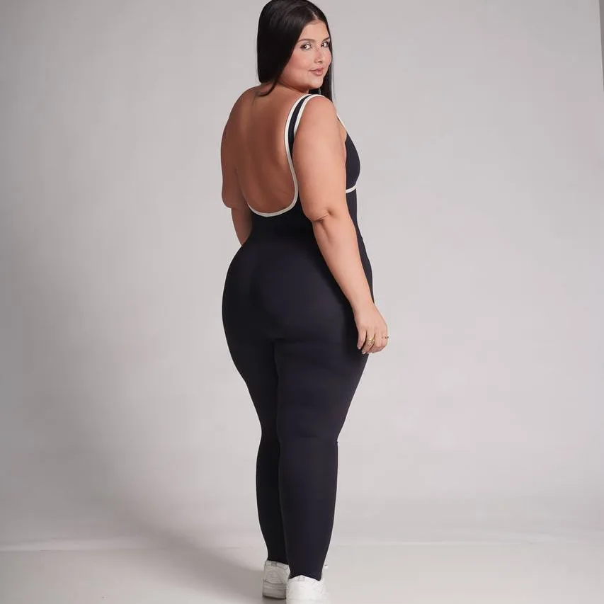 Macacão Poliamida Fit Bicolor Fiorela Preto/Off - Plus Size — foto 4