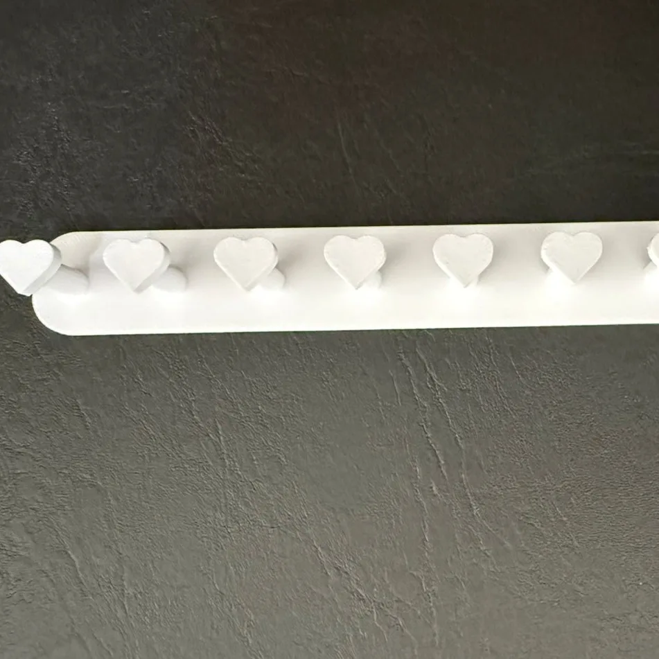 Suporte para Colar em formato de corações — foto 2